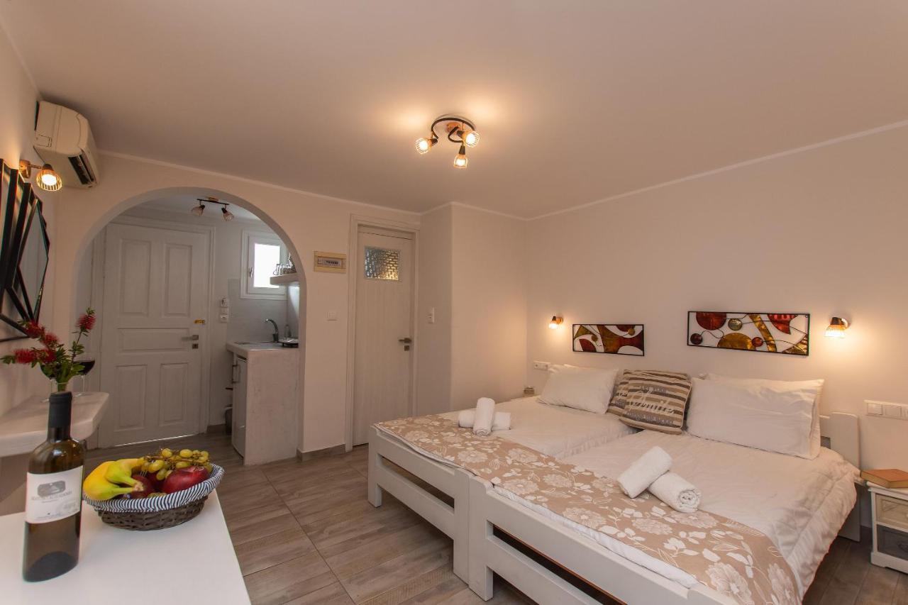 Naxos Enjoy Apartments Naxos City Exterior photo